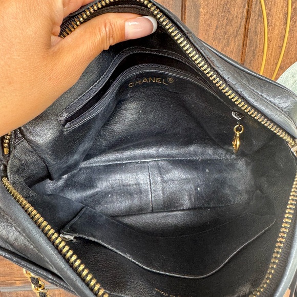 CHANEL Black Quilted Camera Bag with Iconic CC Logo - Picture 12 of 16